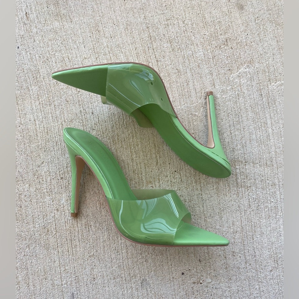 Anne Michelle Green Pointed Toe Plastic Heels, Size 9